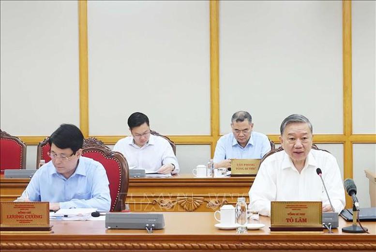 Bộ Chính trị, Ban Bí thư họp triển khai thực hiện sắp xếp tổ chức bộ máy của hệ thống chính trị