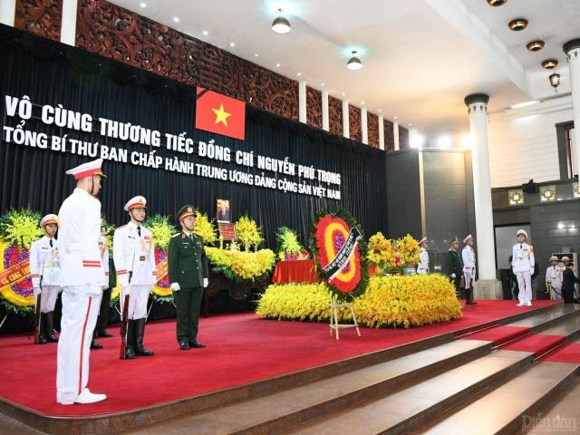 VCCI và các Hiệp hội Doanh nghiệp Việt Nam, quốc tế viếng Tổng Bí thư Nguyễn Phú Trọng
