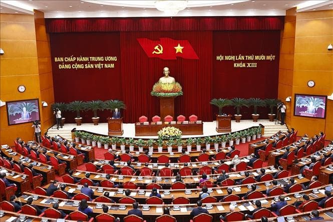 hoi-nghi-lich-su-ban-ve-nhung-quyet-sach-lich-su