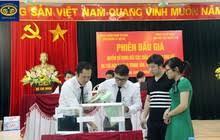 dau-gia-dat-ap-dung-bang-gia-hay-gia-cu-the