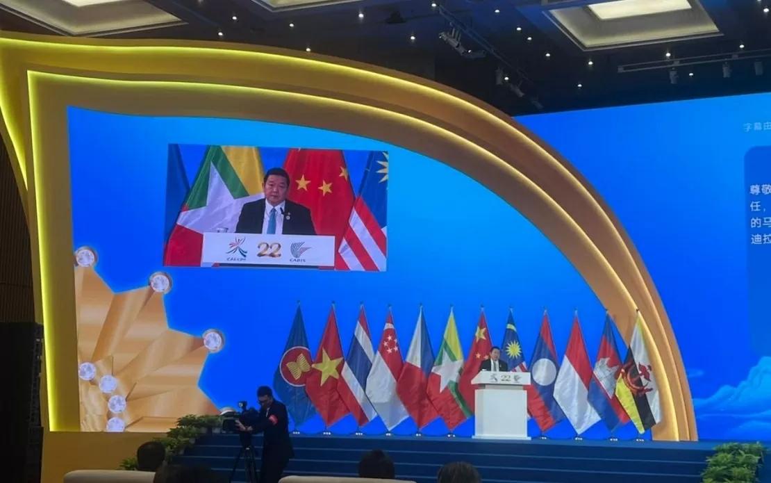 trung-quoc-asean-nhat-tri-nang-cap-khu-vuc-thuong-mai-tu-do-len-phien-ban-30-ky-vong-giao-thuong-1000-ty-usd