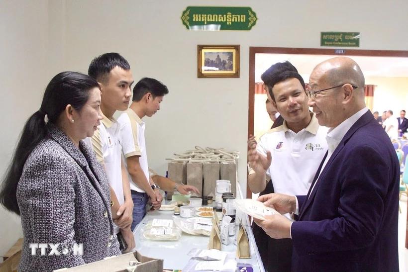 viet-nam-va-campuchia-thuc-day-hop-tac-thuong-mai