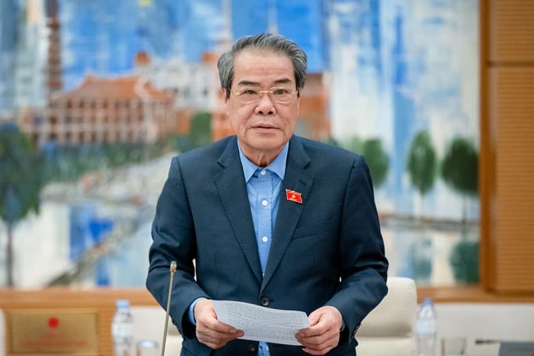 Đề nghị rà soát, điều chỉnh quy định dạy thêm, học thêm nếu chưa phù hợp