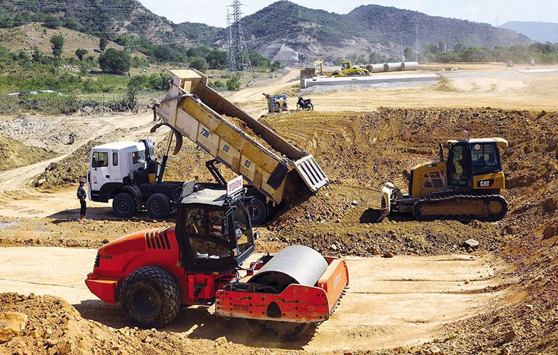 Giải ngân đầu tư công bứt tốc