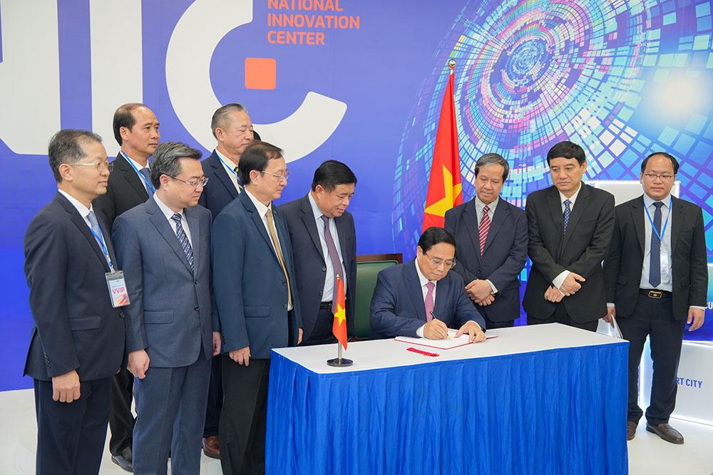 toan-canh-ngay-hoi-doi-moi-sang-tao-viet-nam-innovate-viet-nam-2024