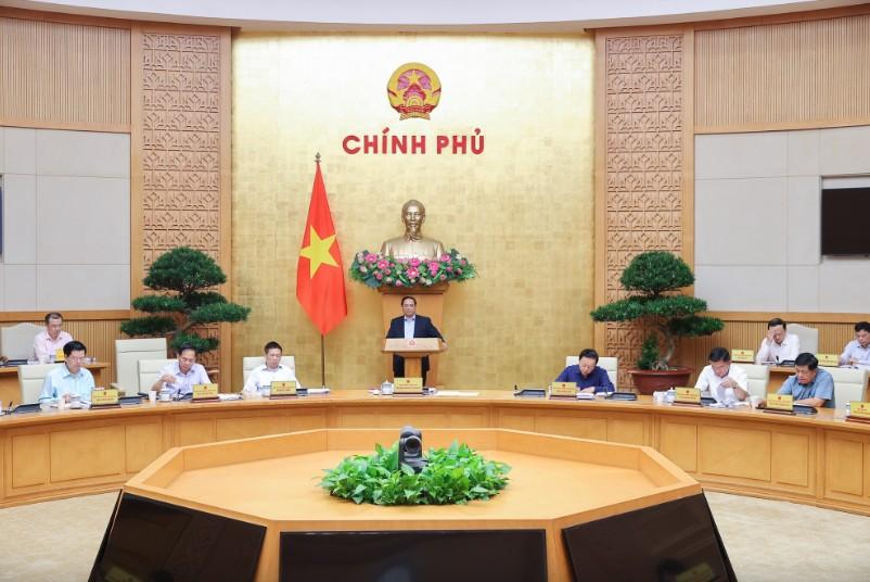 Khẩn trương hoàn thiện các dự án luật quan trọng về thuế, đầu tư, bảo hiểm, nợ công