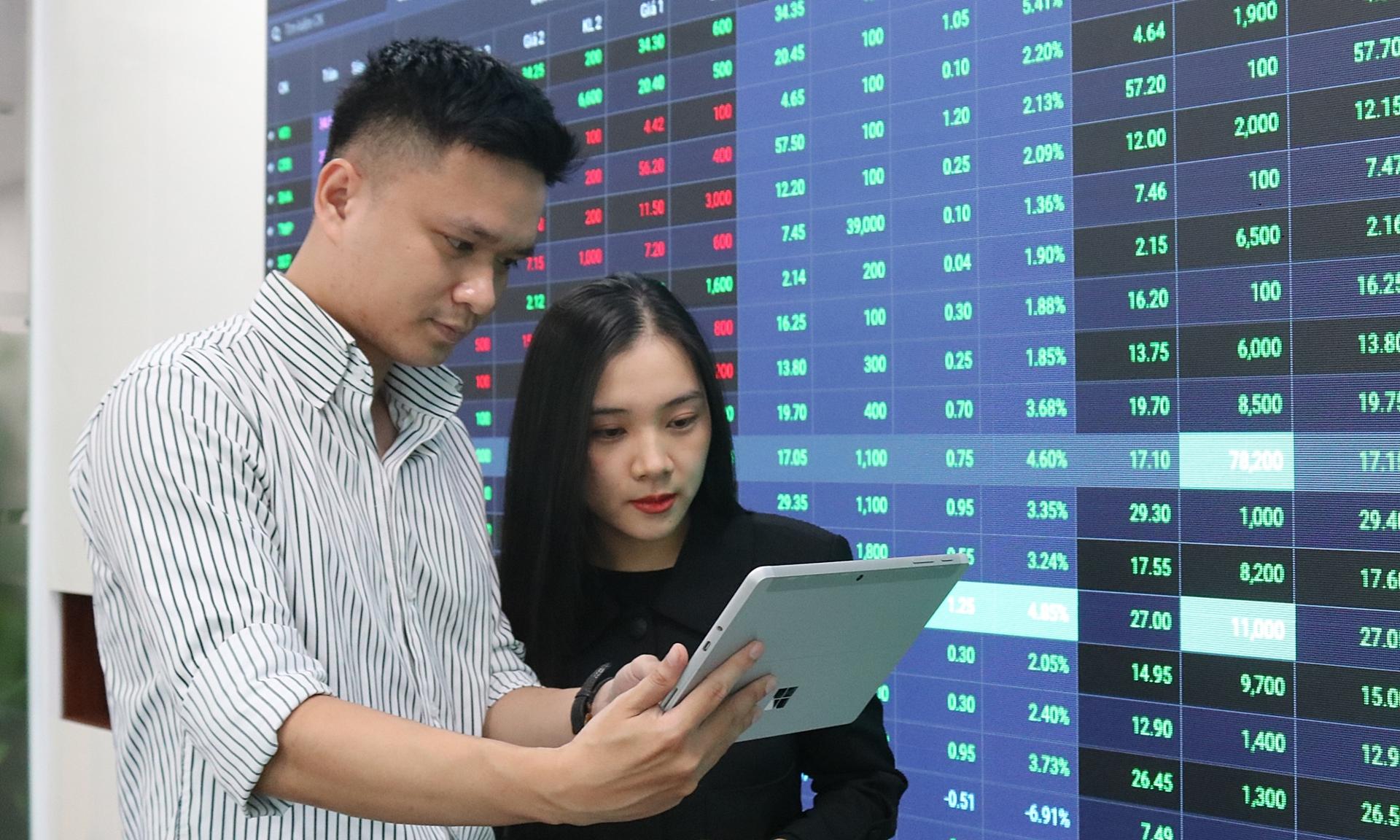 Tăng vốn - bài toán ‘cân não’ của công ty chứng khoán nội