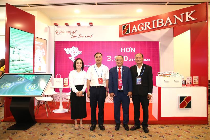 agribank-tiep-tuc-khang-dinh-vi-the-tien-phong-trong-ky-nguyen-so