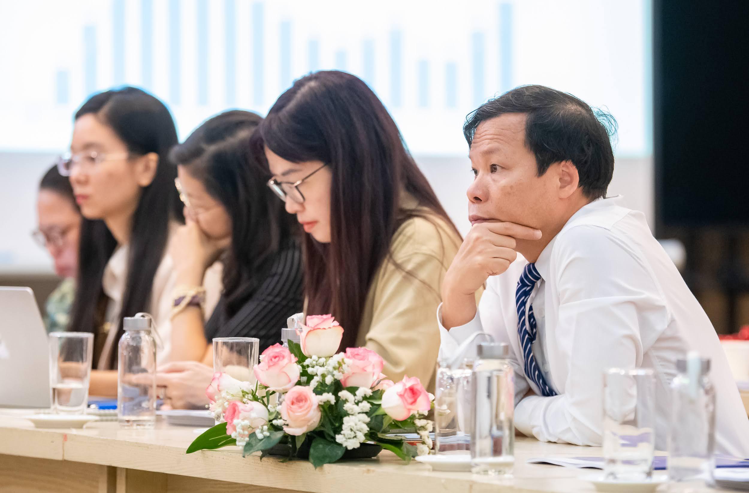 Dòng chảy pháp luật kinh doanh Việt Nam 2024 và  Báo cáo đánh giá về tiêu chuẩn và quy chuẩn kỹ thuật 22/4/2025