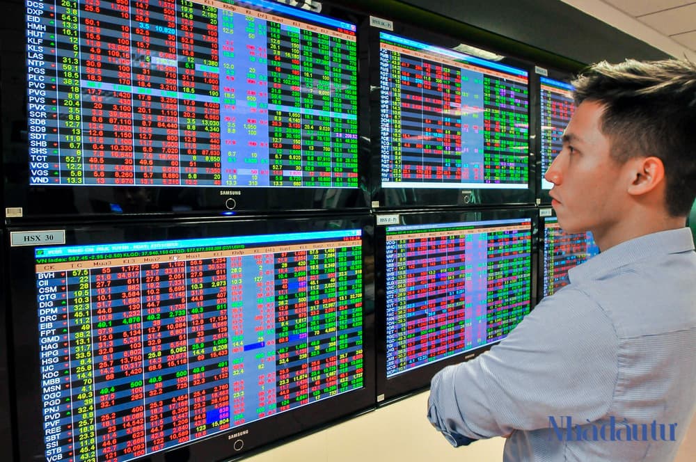 vn-index-tang-manh-truoc-ky-nghi-tet