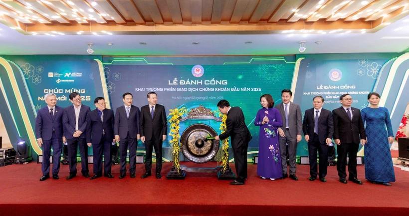 sau-nhiem-vu-trong-tam-cua-nganh-chung-khoan-trong-nam-2025