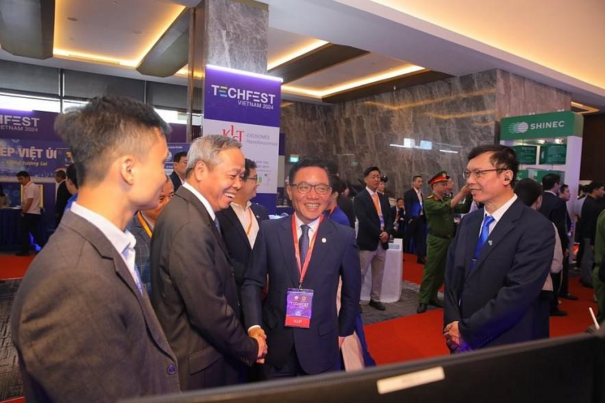 he-sinh-thai-ai-mo-cua-cmc-diem-sang-techfest-vietnam-2024