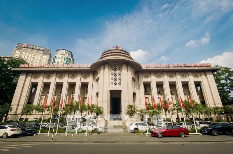 nganh-ngan-hang-lam-sach-100-du-lieu-khach-hang-giao-dich-tren-kenh-so