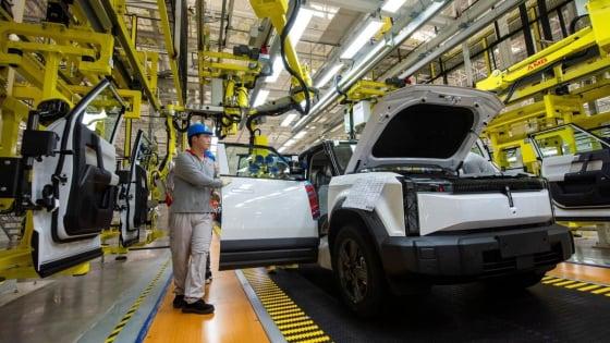 trung-quoc-rut-xe-dien-khoi-danh-muc-nganh-chien-luoc-5-nam