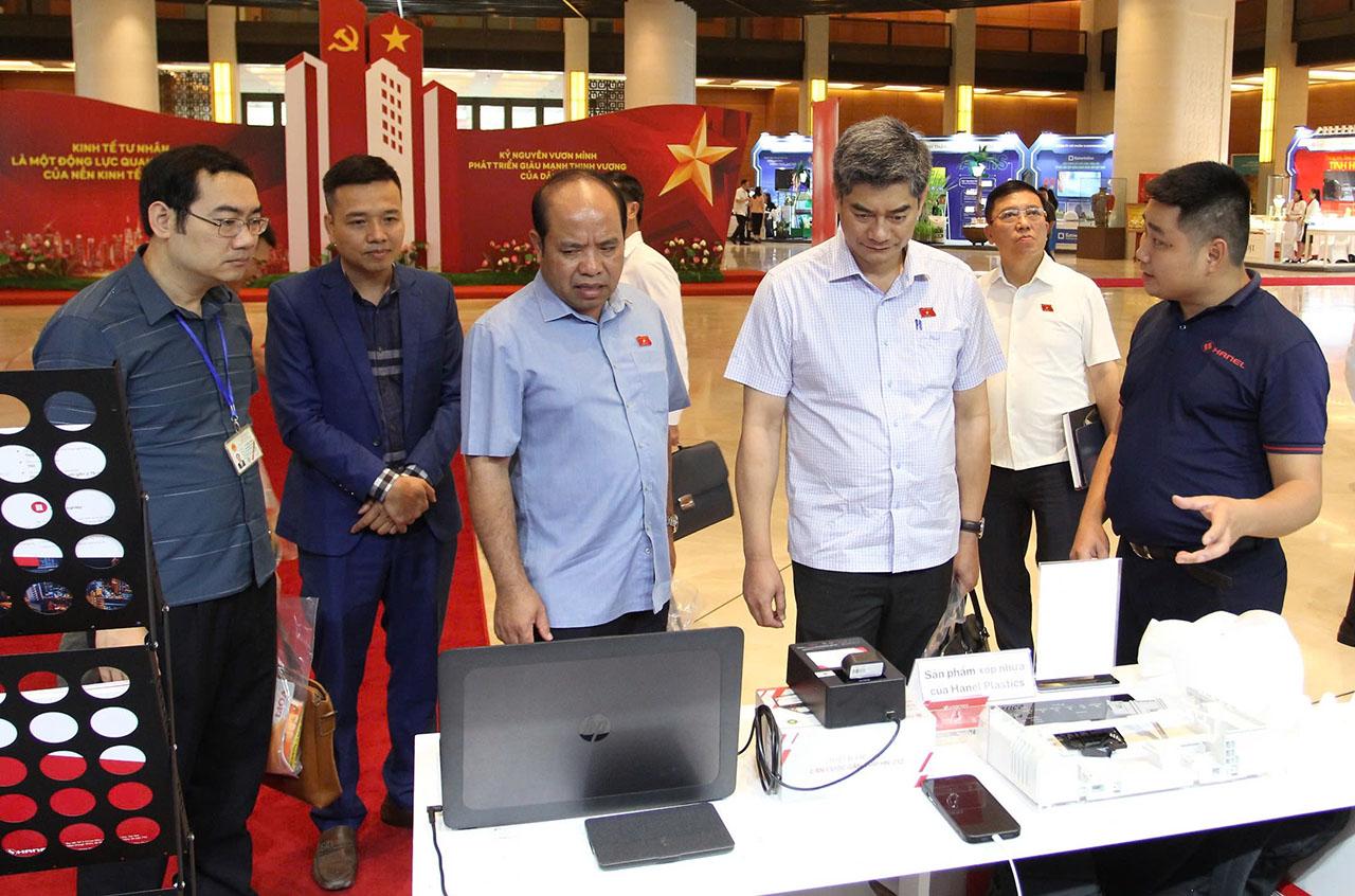 hanel-gop-mat-tai-trien-lam-thanh-tuu-trong-phat-trien-kinh-te-tu-nhan