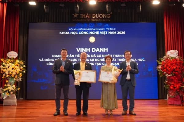 nhieu-ca-nhan-doanh-nghiep-vst-tieu-bieu-nhan-bang-khen-cua-bo-truong-khcn