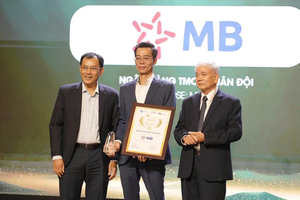 MB lần thứ tư được vinh danh “Nhà đầu tư yêu thích nhất” tại IR Awards 2025