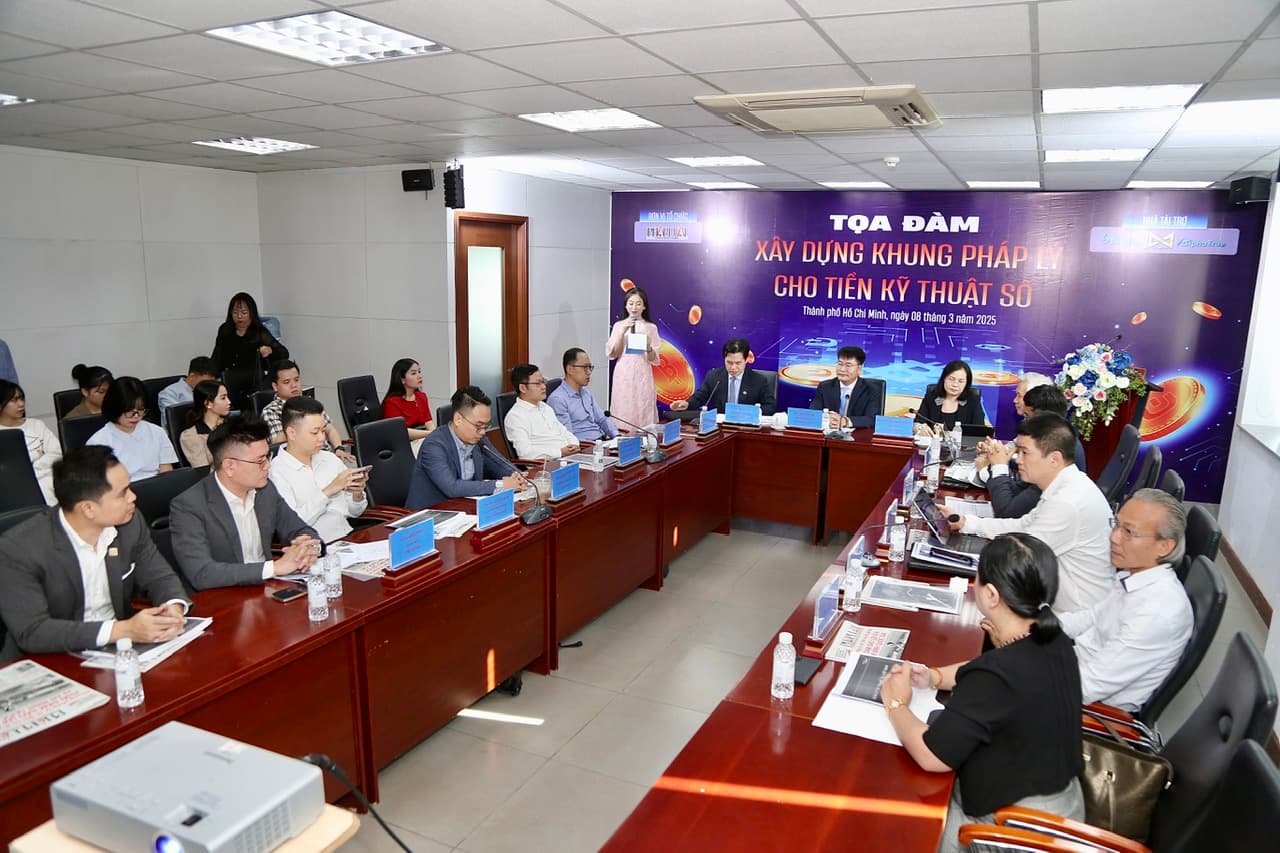 de-dn-tu-nhan-lap-san-tien-ky-thuat-so-made-in-viet-nam