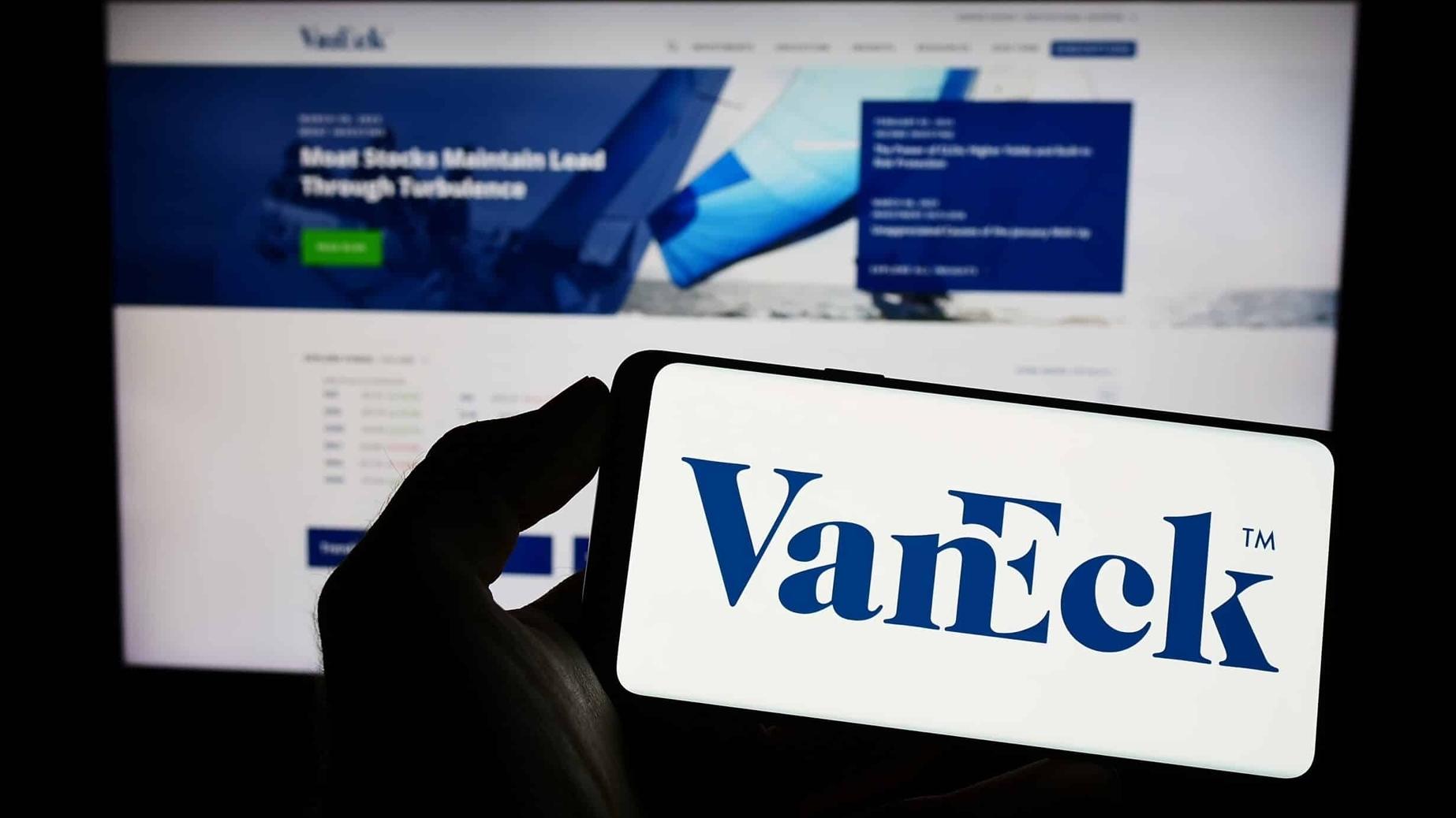 Quỹ ETF ngoại lớn thứ hai thị trường: Kết nạp SIP, săn lùng VIX