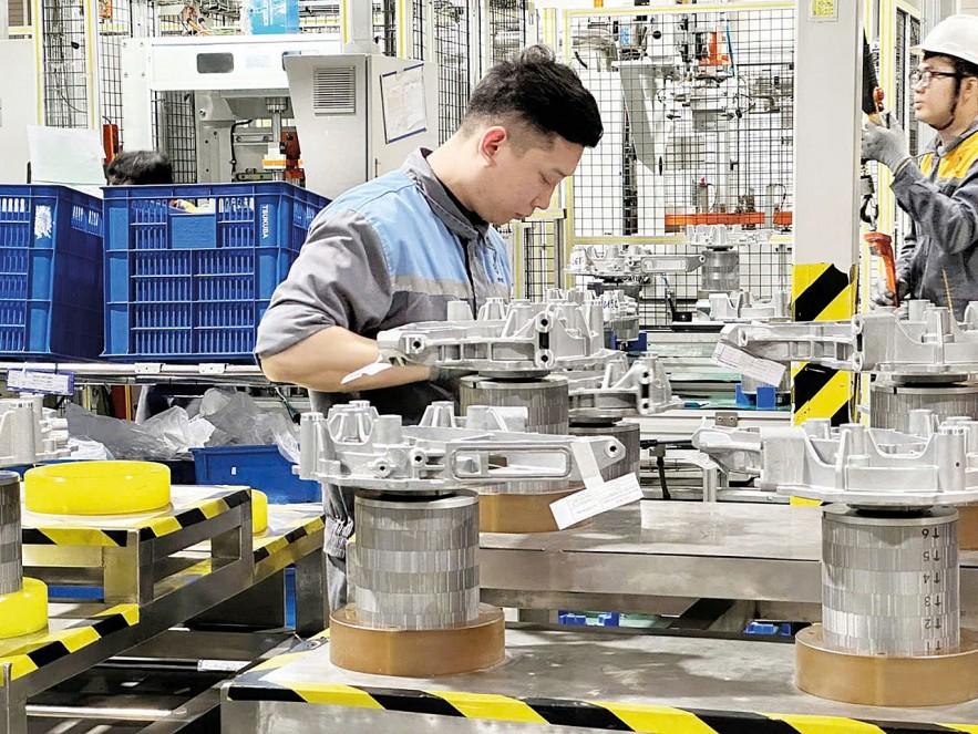 "Dọn ổ đón đại bàng" vào công nghiệp hỗ trợ