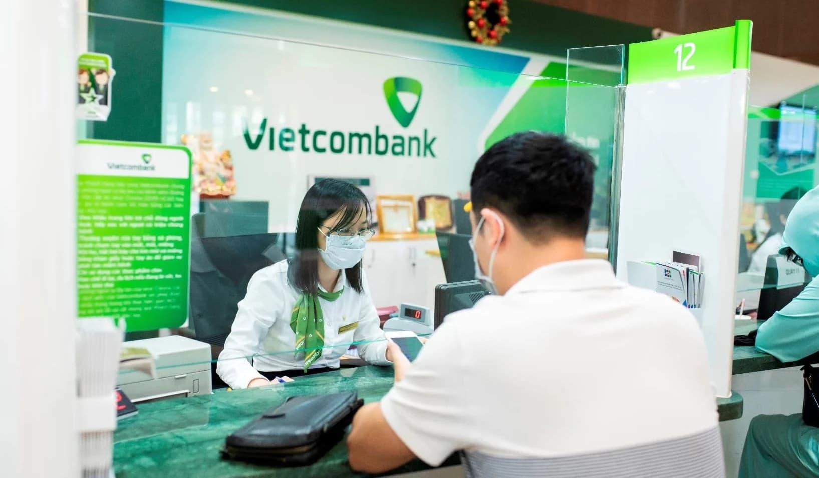 'Siết' tín dụng bất động sản, dòng tiền chảy vào sản xuất