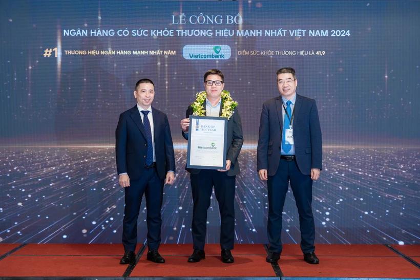 vietcombank-tiep-tuc-dan-dau-nganh-ngan-hang-ve-suc-khoe-thuong-hieu