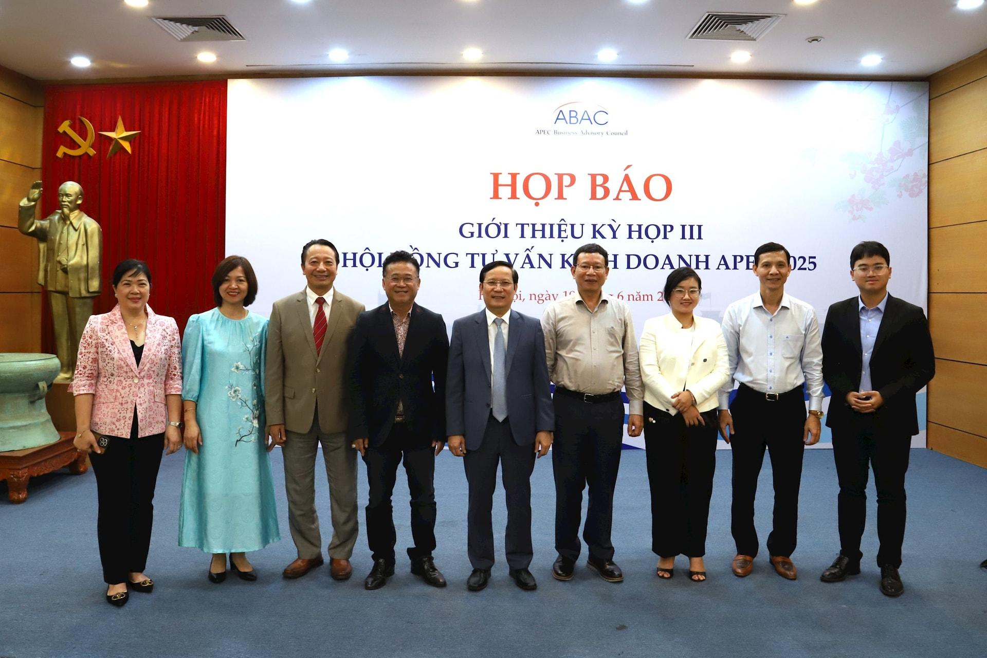 Việt Nam đăng cai Hội nghị ABAC III 2025 tại Hải Phòng, khẳng định vai trò trong APEC