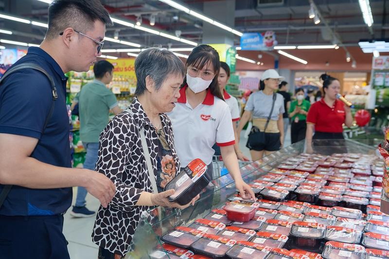 ba-tru-cot-nao-dang-tao-da-but-pha-cho-mang-thit-cua-masan