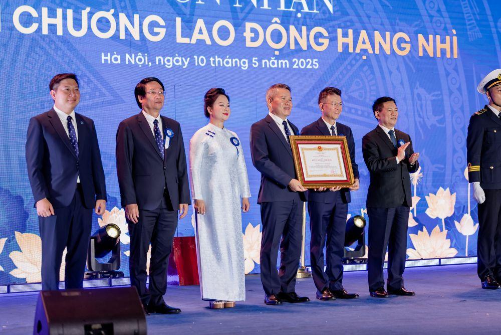 Hé lộ hành trình bứt phá thoát âm vốn sở hữu của “ông lớn” hàng hải Việt Nam