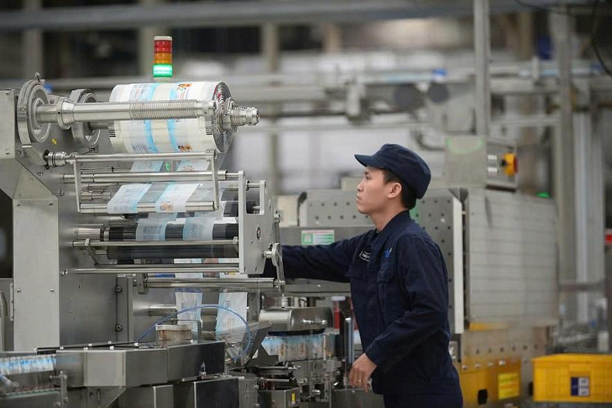 giai-bai-toan-nhan-luc-bien-nghich-ly-thanh-dong-luc-phat-trien