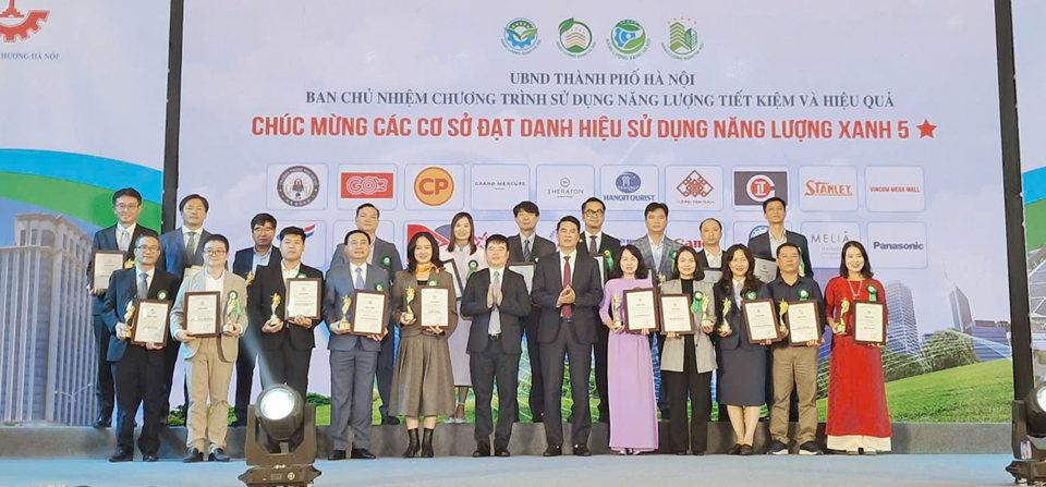 ha-noi-vinh-danh-83-co-so-cong-trinh-su-dung-nang-luong-xanh