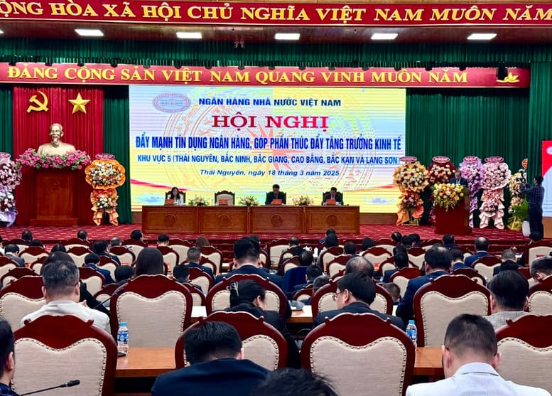 Ngân hàng nỗ lực thúc đẩy tín dụng, hỗ trợ nền kinh tế