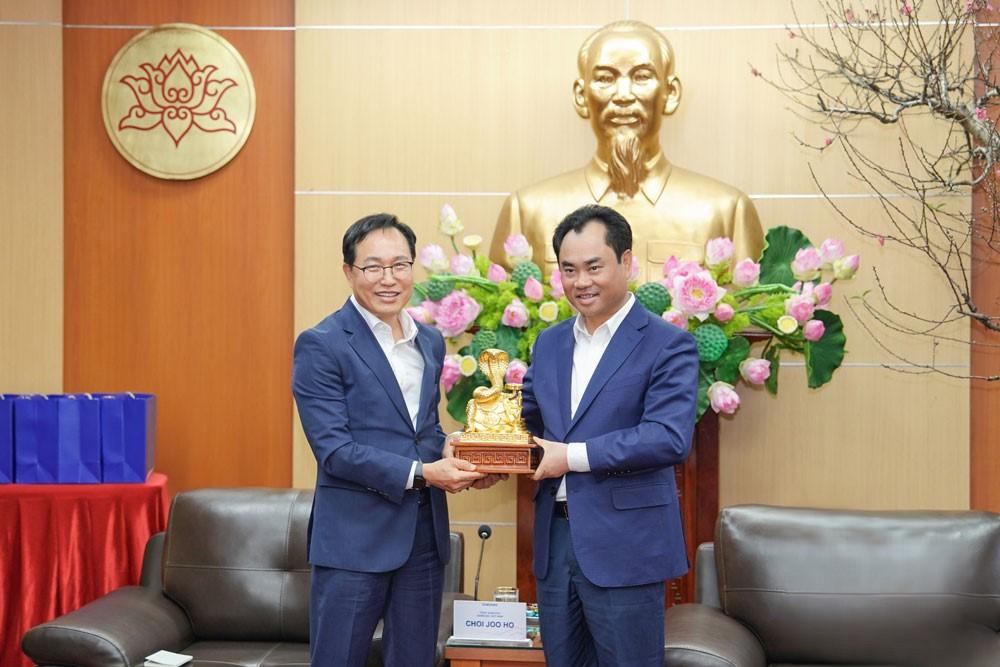 cac-nha-may-cua-samsung-tai-thai-nguyen-thu-ve-hon-26-ty-usd-nam-2024