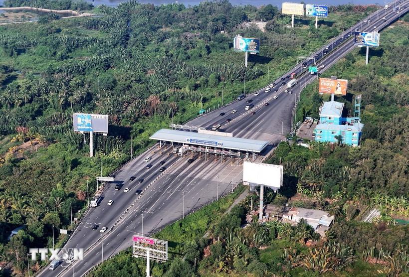 Phối hợp cung ứng xăng dầu trên cao tốc TP Hồ Chí Minh-Long Thành-Dầu Giây