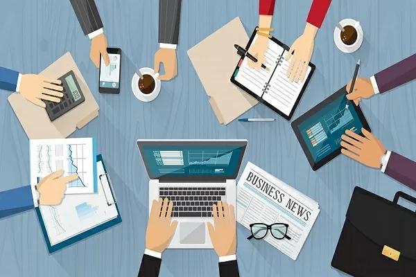 bao-chi-truyen-thong-giai-cuu-niem-tin-giua-con-bao-hang-gia