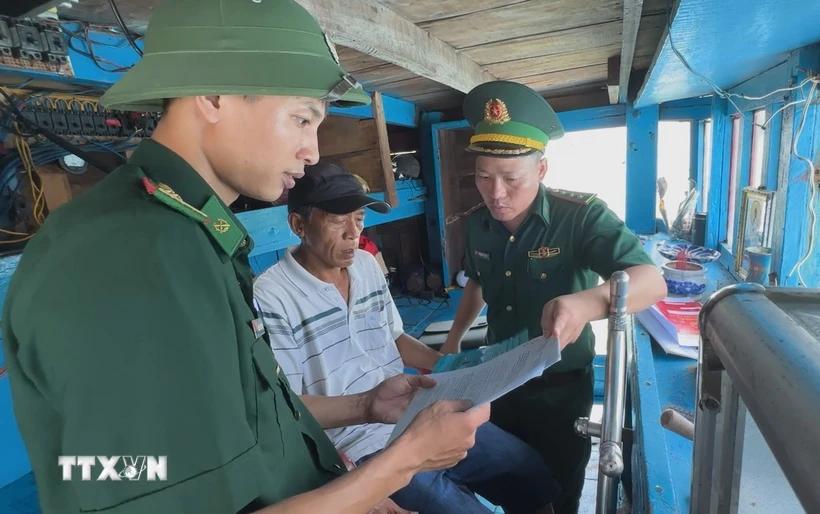 khac-phuc-the-vang-iuu-quang-ngai-go-kho-cho-tau-ca-3-khong