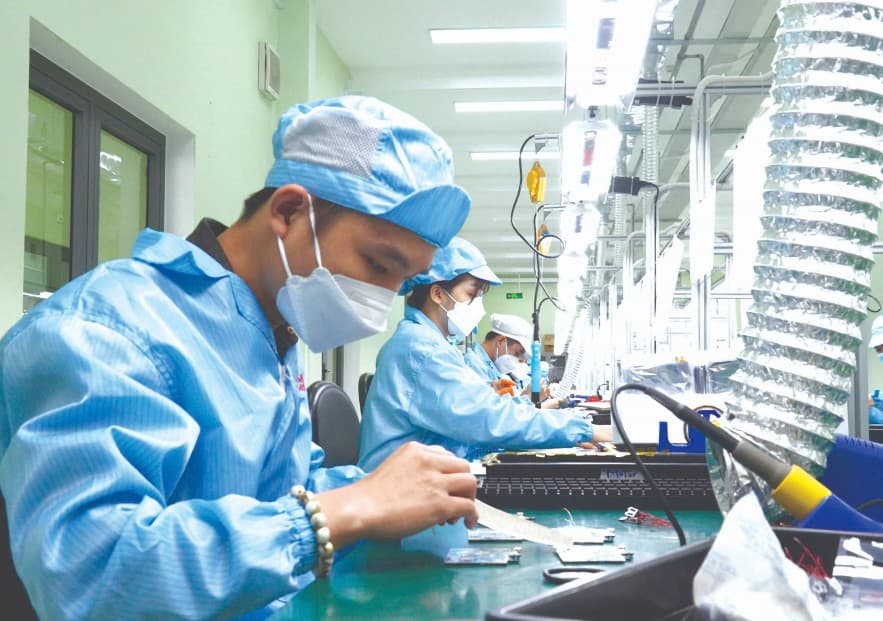 thu-ngan-sach-gan-ve-dich-dat-hon-97-du-toan