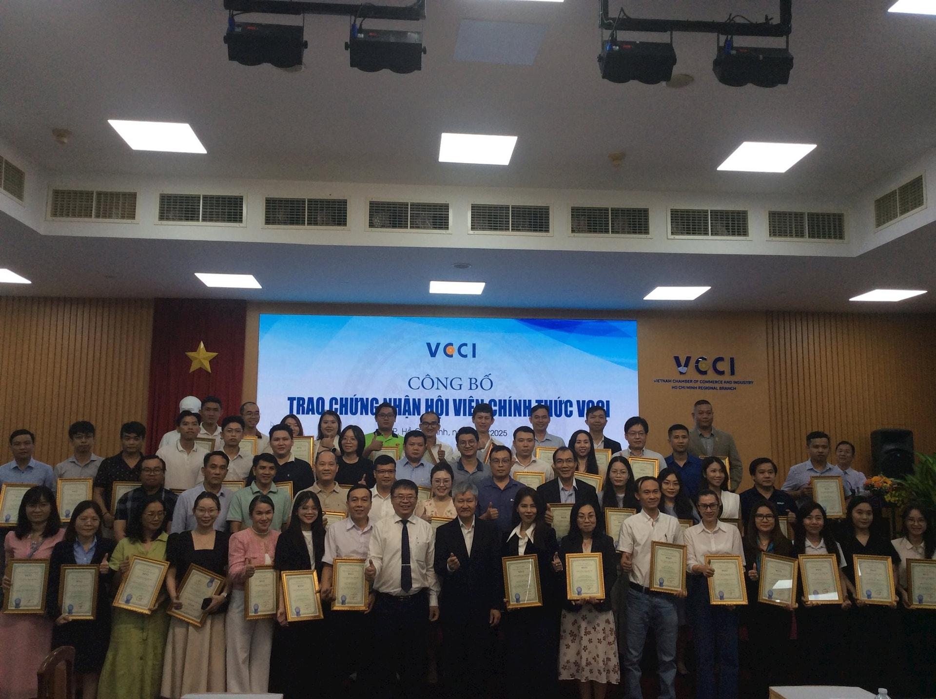 cong-dong-doanh-nghiep-lon-manh-vcci-cung-lon-manh