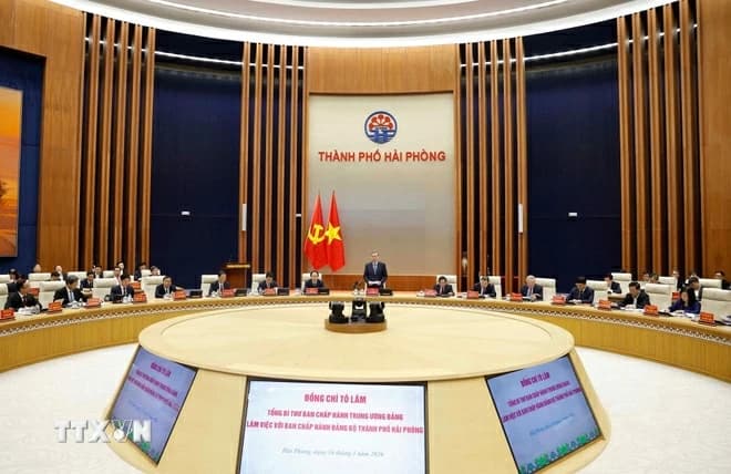 tong-bi-thu-to-lam-xay-dung-hai-phong-thanh-trung-tam-cong-nghiep-cang-bien-hien-dai