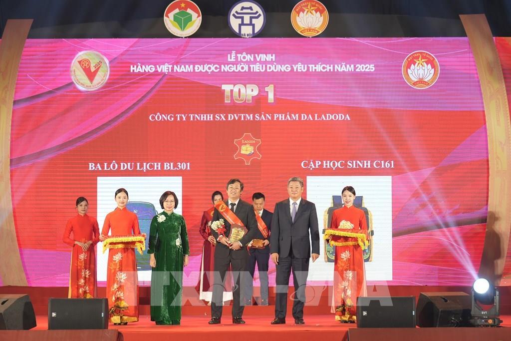 he-sinh-thai-hang-viet-rong-mo-tao-da-cho-doanh-nghiep-vuon-xa