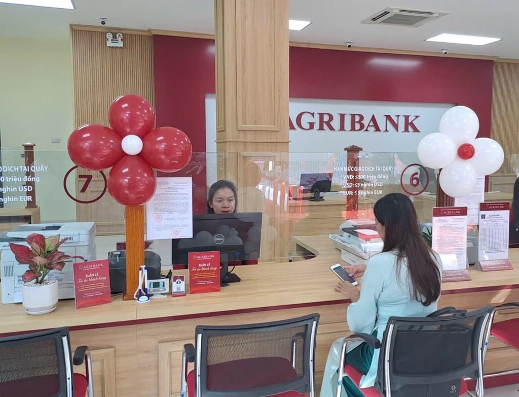 agribank-tiep-tuc-giam-toi-2nam-lai-suat-cho-vay-ho-tro-khach-hang-bi-thiet-hai-do-bao-lu