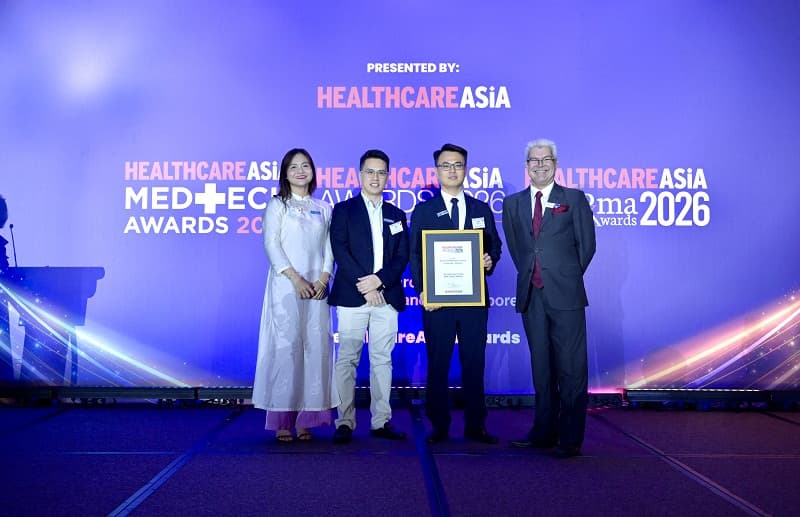 long-chau-tiep-tuc-giu-chuoi-la-nha-thuoc-viet-nam-duy-nhat-thang-giai-thuong-lon-tai-healthcare-asia-pharma-award
