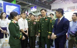 viettel-gioi-thieu-nhieu-cong-nghe-tai-hoi-cho-ket-noi-giao-thuong-viet-nam-lao