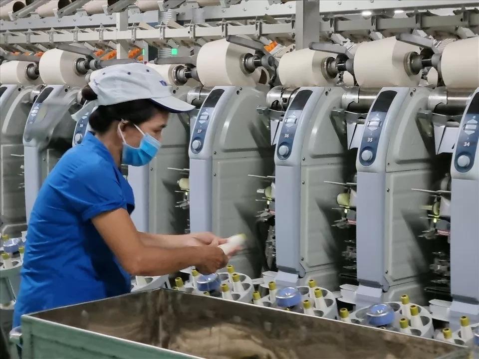 doanh-nghiep-cong-nghiep-no-luc-tro-lai-duong-bang-tang-truong