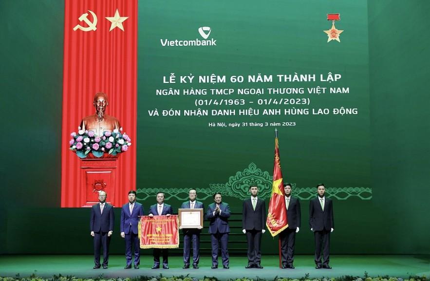“Vietcombank tiến bước cùng non sông gấm vóc", từ mật danh B29 góp sức non sông liền dải đến bước tiến Vietcombank trên “con đường mới” của dân tộc