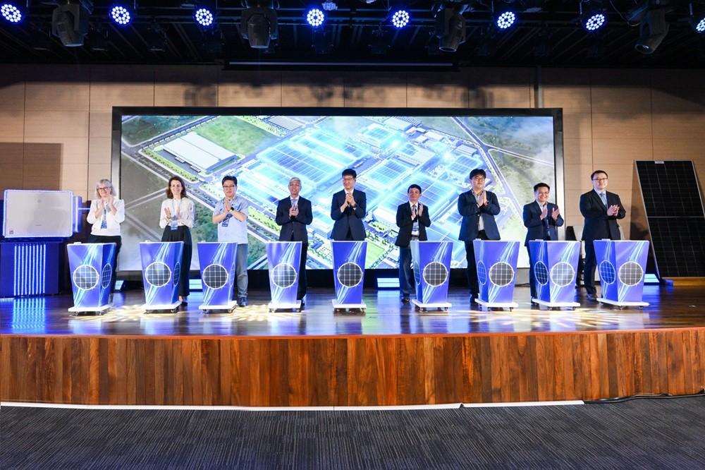 samsung-khoi-cong-du-an-dien-mat-troi-mai-nha