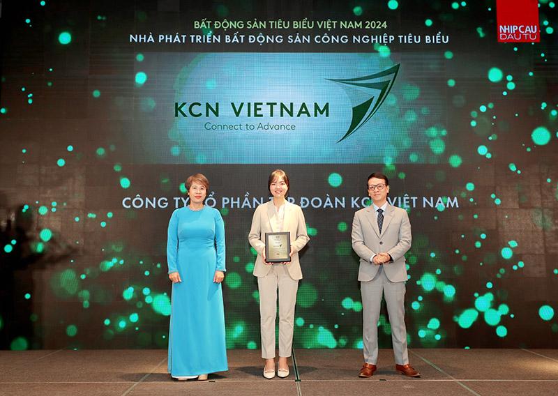 kcn-viet-nam-duoc-vinh-danh-nha-phat-trien-bat-dong-san-cong-nghiep-tieu-bieu-nam-thu-hai-lien-tiep