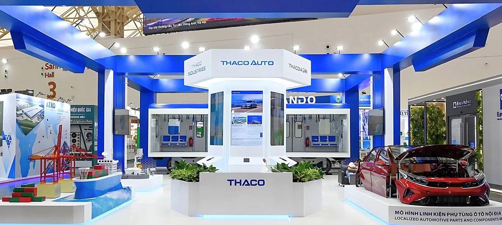 thaco-gioi-thieu-mo-hinh-toa-tau-robot-va-cang-bien-tai-trien-lam-80-nam