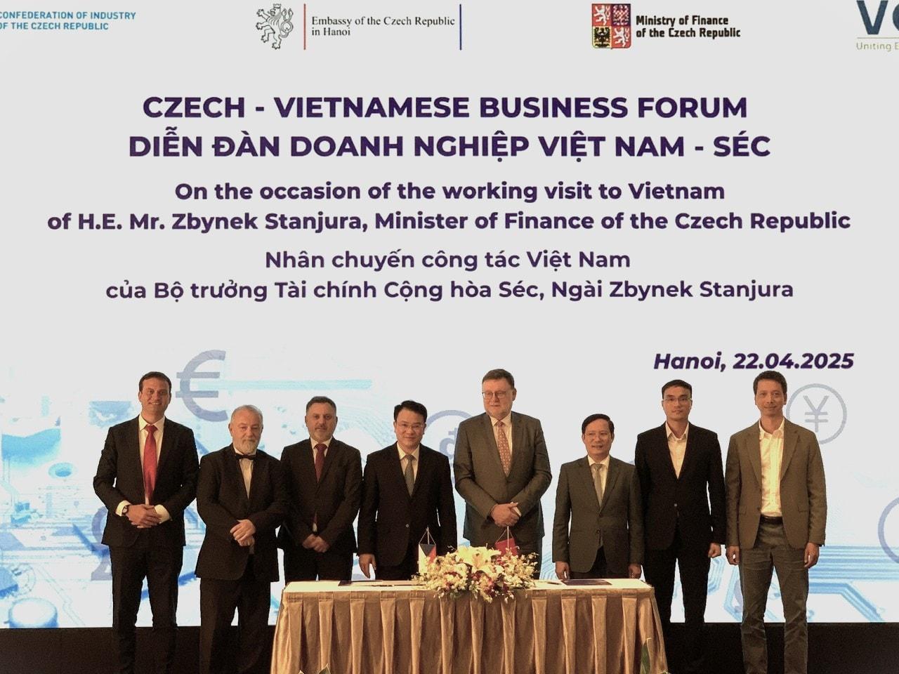 Doanh nghiệp Việt Nam - Séc tăng cường giao thương