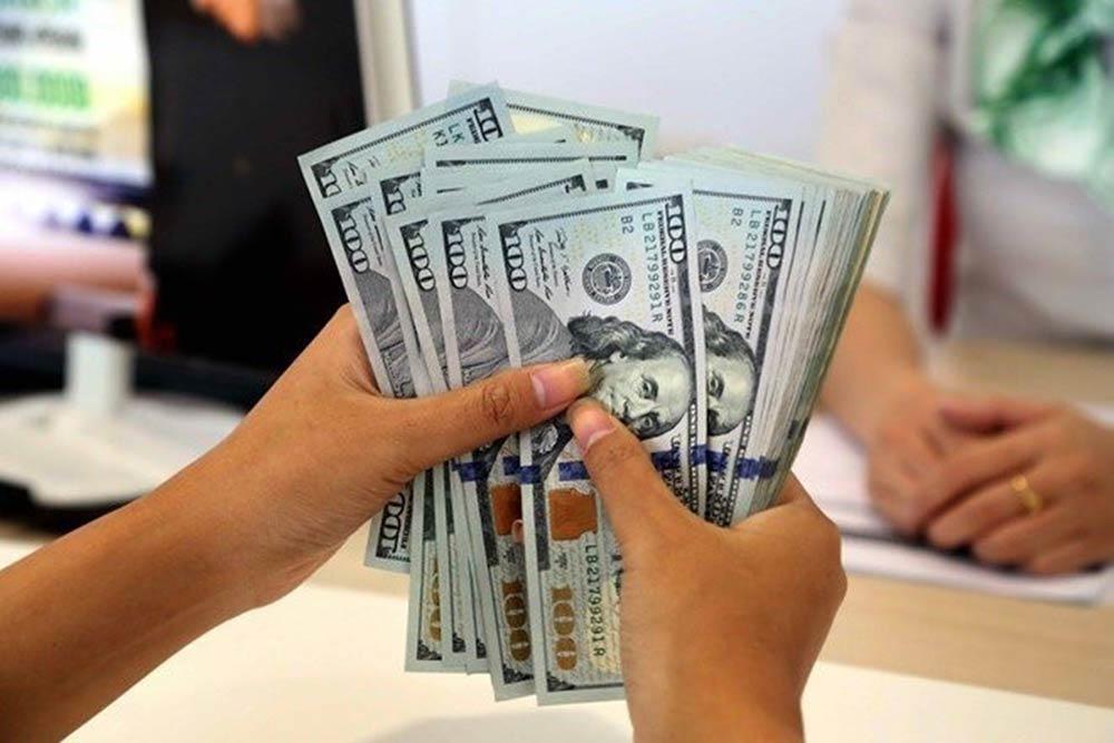 Giá USD ngân hàng bật tăng mạnh